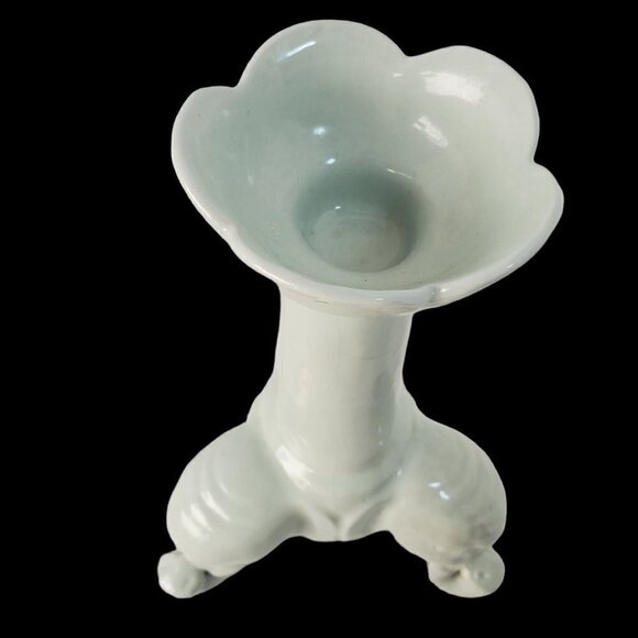 Vintage Celedon Ceramic Candle Holder 3 Headed Elephant Tripod Base 11.25" x 7" - Picture 7 of 8